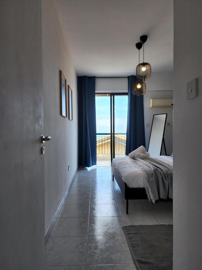 Kay'S City & Seaview One Bedroom Apartment Larnaca Extérieur photo