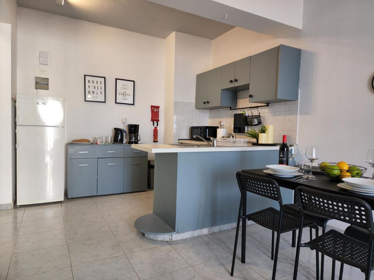 Kay'S City & Seaview One Bedroom Apartment Larnaca Extérieur photo