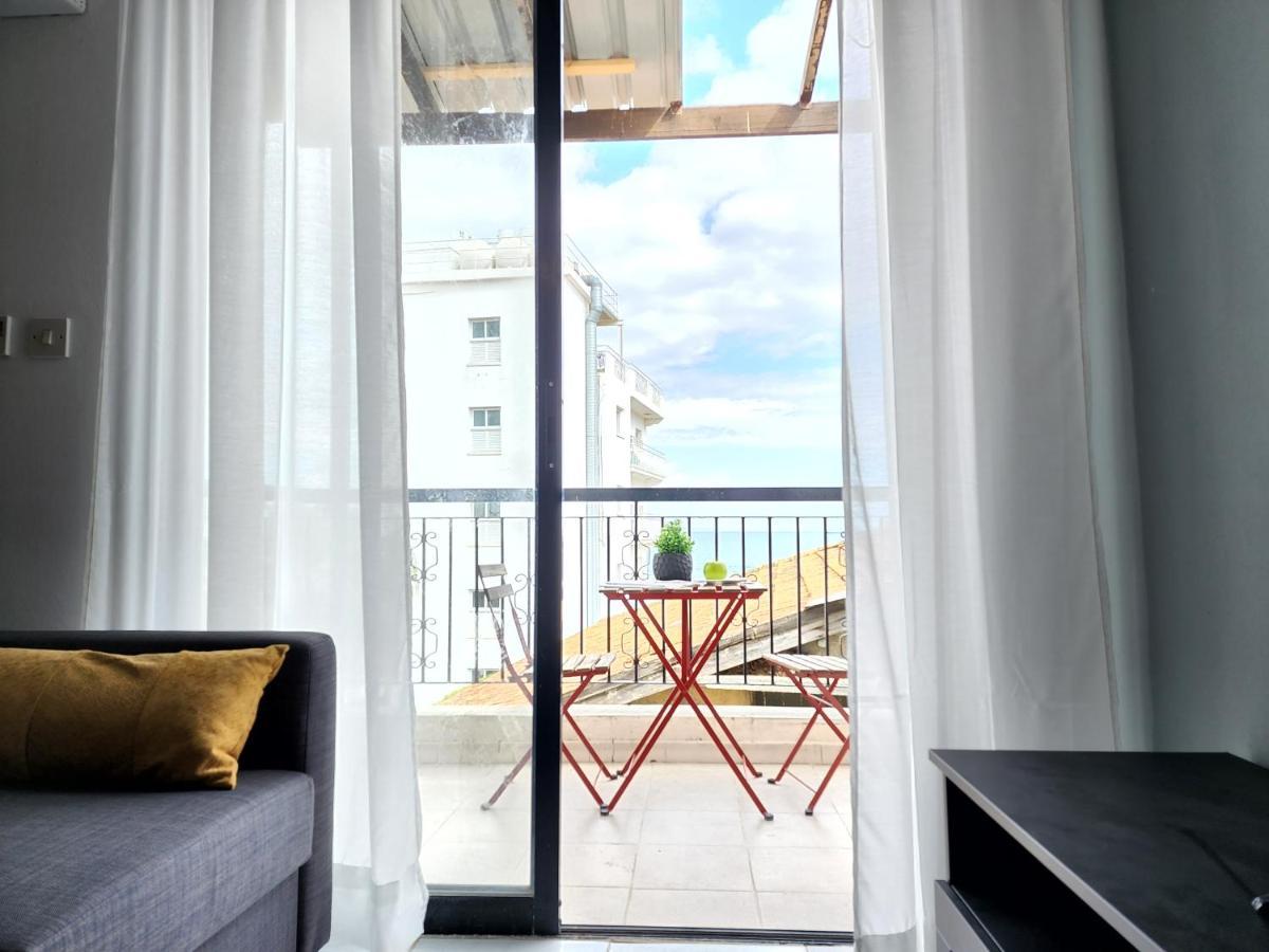 Kay'S City & Seaview One Bedroom Apartment Larnaca Extérieur photo