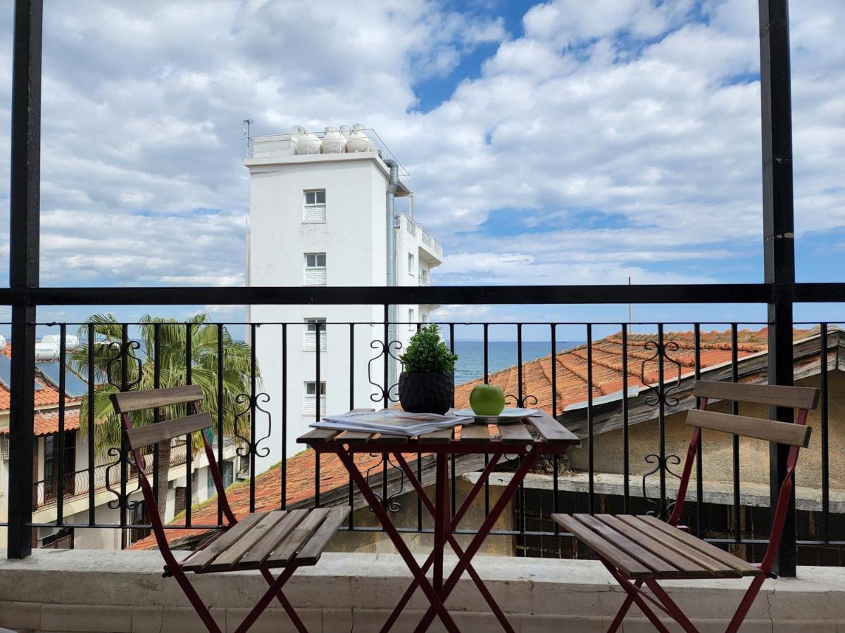 Kay'S City & Seaview One Bedroom Apartment Larnaca Extérieur photo